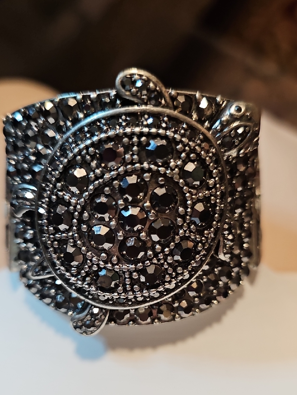 Chico's Vintage Nautica Marcasite Black Crystal Turtle Stretch Bracelet